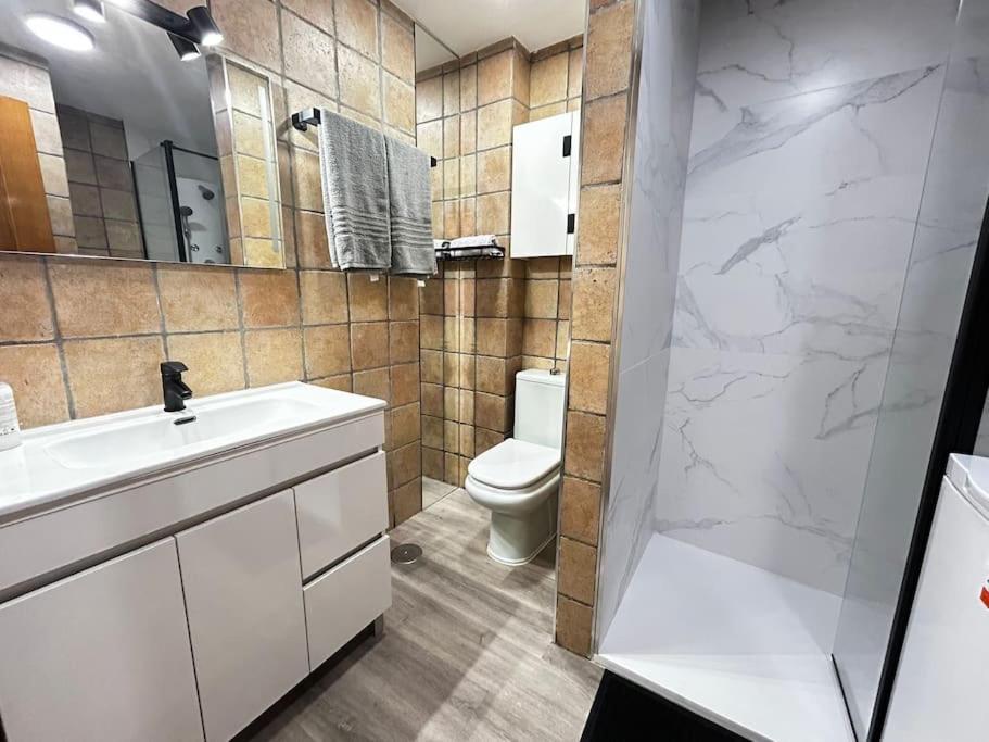 Apartamento Amueblado En El Centro De Madrid Exterior foto